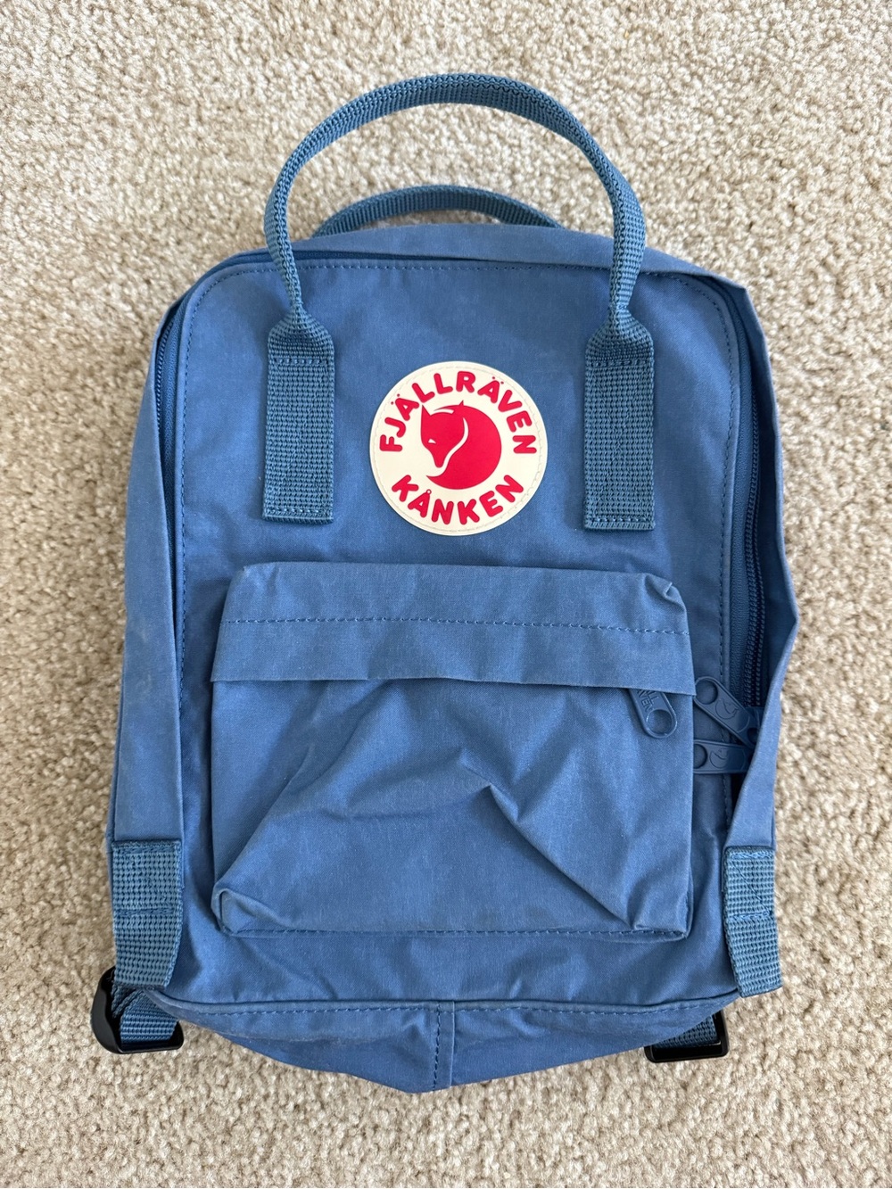 Fjallraven Kånken Mini Backpack in Dusty Blue